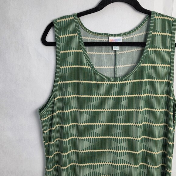 Lularoe 2x Dress - Green Pattern - Picture 2 of 6